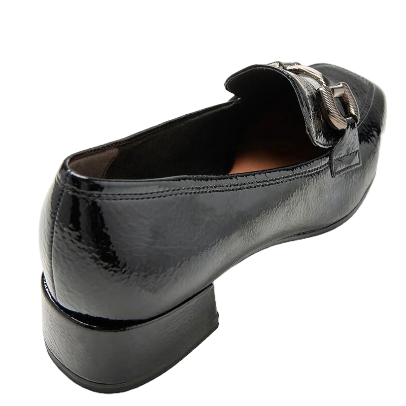 SORT LAK LOAFERS