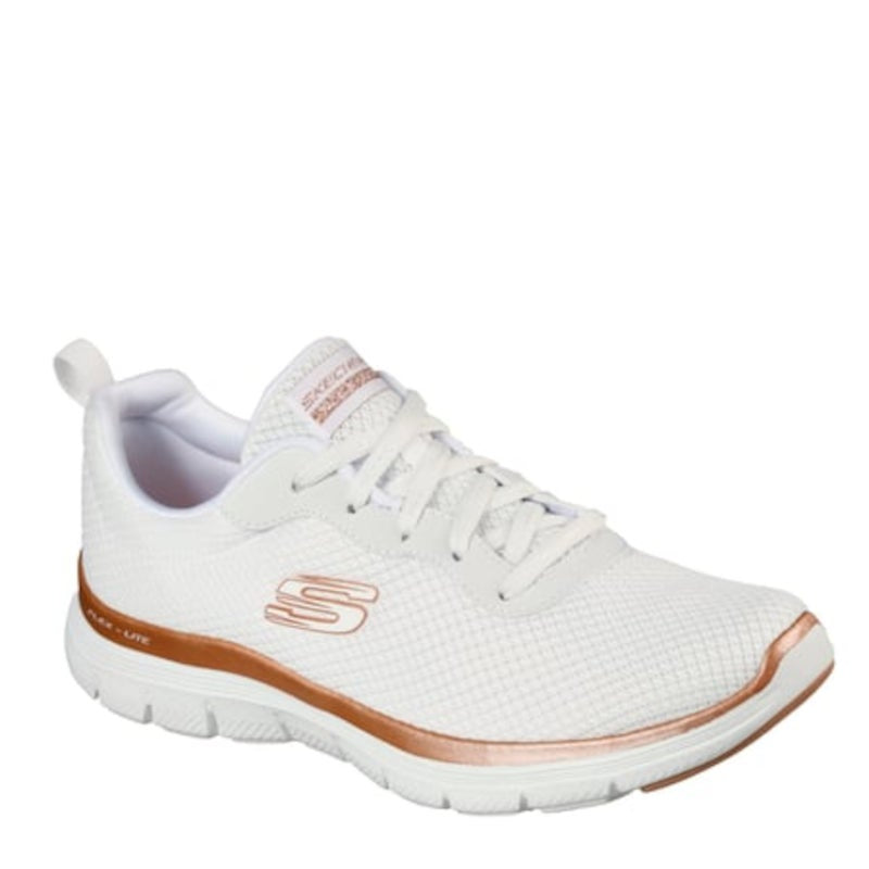 SMART SNEAKERS FRA SKECHERS I HVID, MED SNØRRE, LÆKKER SKO MED GOD KOMFORT.