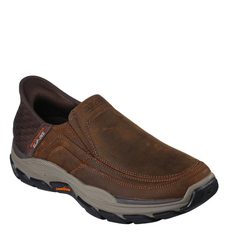 BRUN RELAXED FIT: SLIP-INS: RESPECTED - ELGIN - Peti Sko - SKECHERS