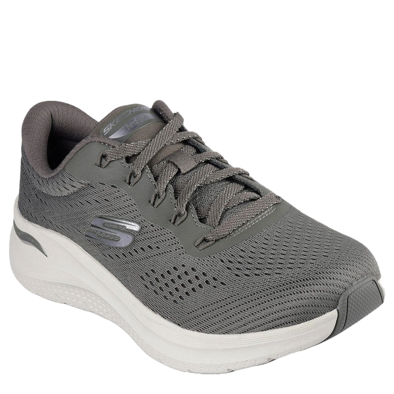 skechers sneakers i en skøn oliven farve og med en lys bund.
Skoen har snørre og en mesh overdel.
Skoen har en fleksibel ydersål med godt greb.