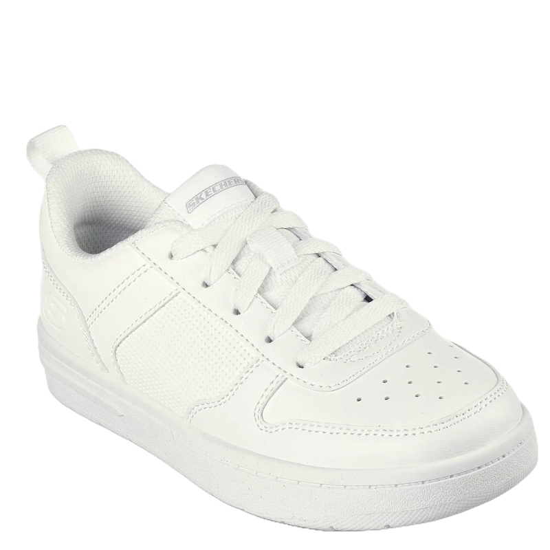 Skechers sneakers i stilren hvid design.
Skoen er med snørre, samt en god indersål.
modeskoen egner sig til børn, både fritid og aktivitet.