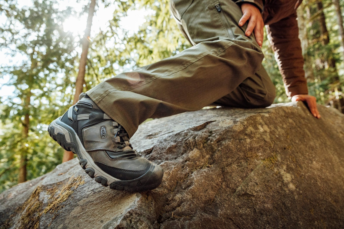 SORT STØVLE - Peti Sko - KEEN