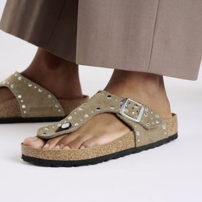 TAUPE SUEDE LEATHER GIZEH RIVET