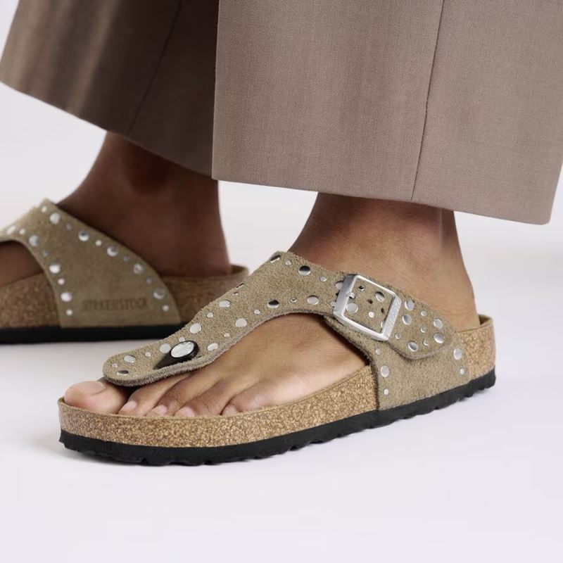 TAUPE SUEDE LEATHER GIZEH RIVET