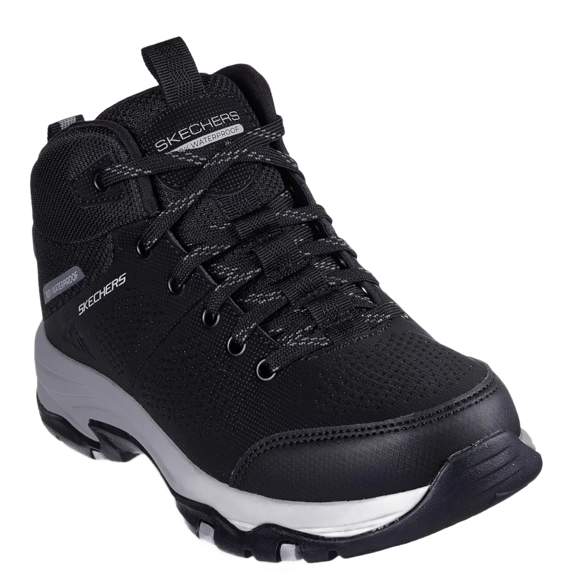 Skechers er en sort, vandtæt dame‑vandrestøvle med robust sål og god komfort. Den har blød memory‑foam indersål, rummelig pasform og er velegnet til let udendørs brug og hverdagsvandring.