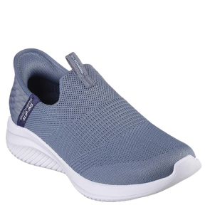 Skechers  er en dameslip‑on sneaker med strikket overdel, blød Air‑Cooled Memory Foam indlægssål og fleksibel ydersål. Den er let, komfortabel, vegansk og nem at tage på, velegnet til hverdag og gåture.