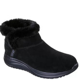 Skechers vandtæt damevinterstøvle i sort, med varm foring, polstret indersål og fleksibel ydersål, nem at tage på og komfortabel hele dagen.