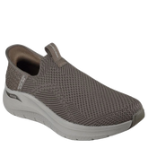 skechers slip-ins sneakers til den smarte herre, i en skøn oliven grøn farve. Skoen har en memory foam indersål. behagelig og fleksibel sko at bevæge sig i.