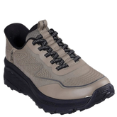 skechers slip-ins sneakers, i en neutral brun farve, skoen er med snørre.
skoen har en god bud med et godt greb.
en sko med super komfort og er ideel for en længe gåtur
