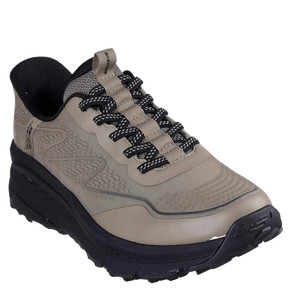 skechers slip-ins sneakers, i en neutral brun farve, skoen er med snørre.
skoen har en god bud med et godt greb.
en sko med super komfort og er ideel for en længe gåtur