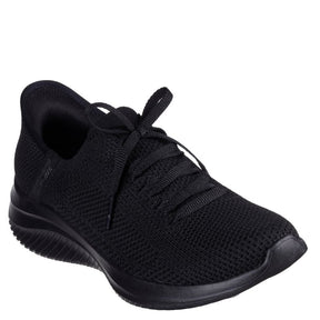 skechers slip-ins sneakers i sort.
Skoen er med snørre lukning.
Yderst behagelig sko at bevæge sig i, samt god komfort.