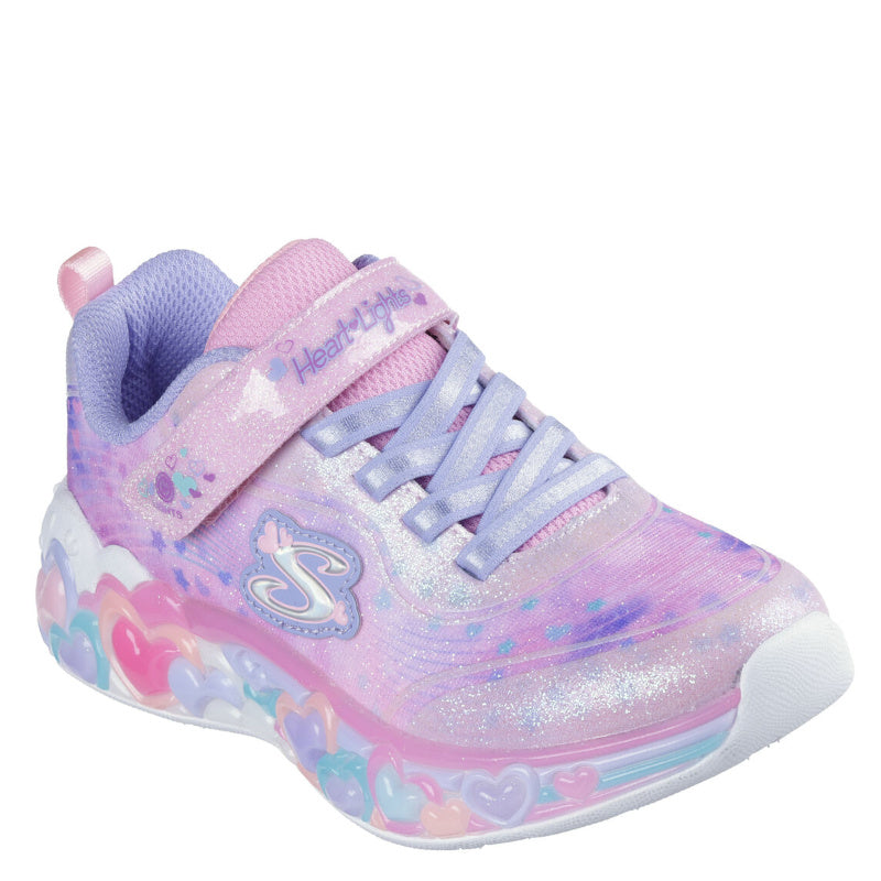 skechers sneakers til børn med blinke effekt.
skoen er med velcro lukning, samt elastik snørre.
en super fleksibel og smart sko til aktive børn.