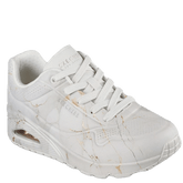 Denne dame-sneaker fra Skechers kombinerer moderne design med et unikt og eksklusivt udtryk. Skoen er holdt i en elegant hvid farve med et marmorinspireret mønster i gyldne og beige nuancer, der giver et luksuriøst og smart look.
Sneakeren er udstyret med klassiske hvide snørebånd og har en solid, sål.
skoen er ideel til både hverdagsbrug og lange gåture.