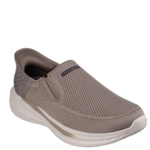skechers slip-ins sneakers i en fin beige farve, med en hvid bund, til herre.
En utrolig nem sko at komme i og af, da den ligesledes har elastik ved anklen.
En behagelig sko med en god komfort.